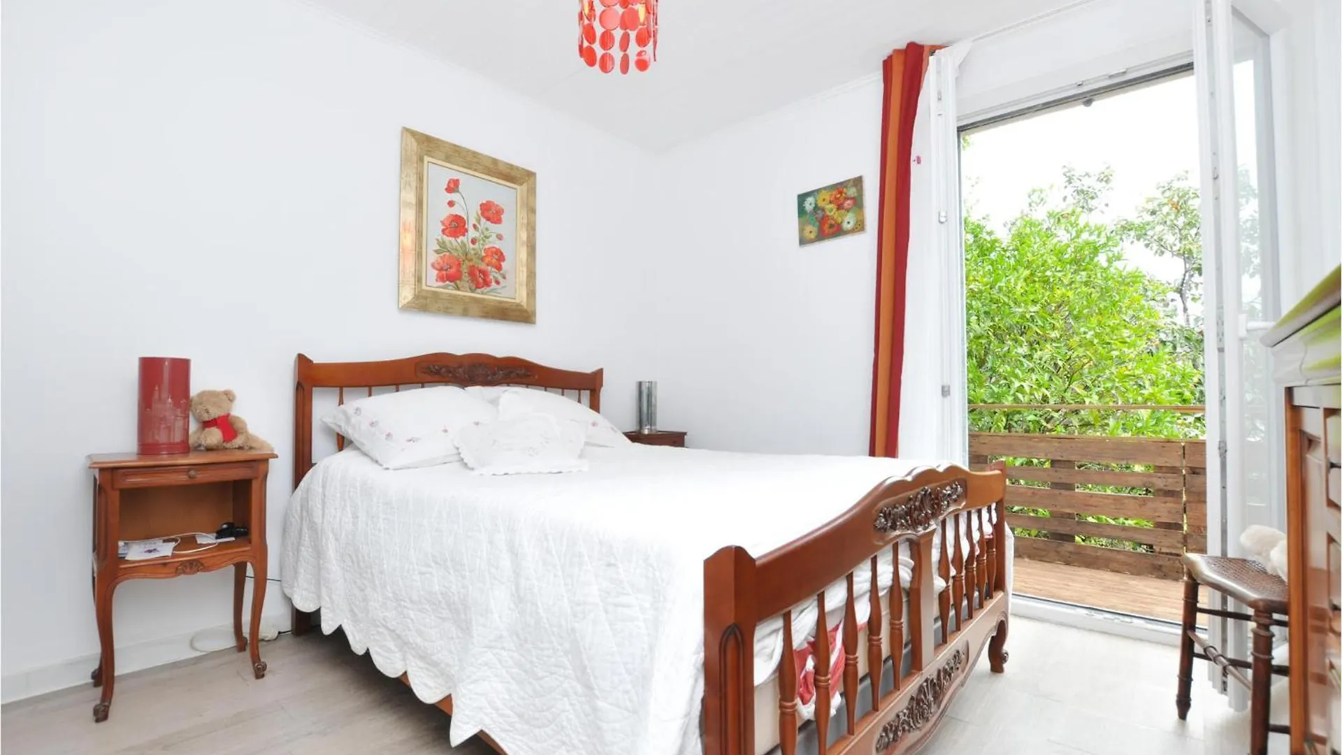 Stunning Apartment In Cagnes-Sur-Mer With Kitchen 프랑스