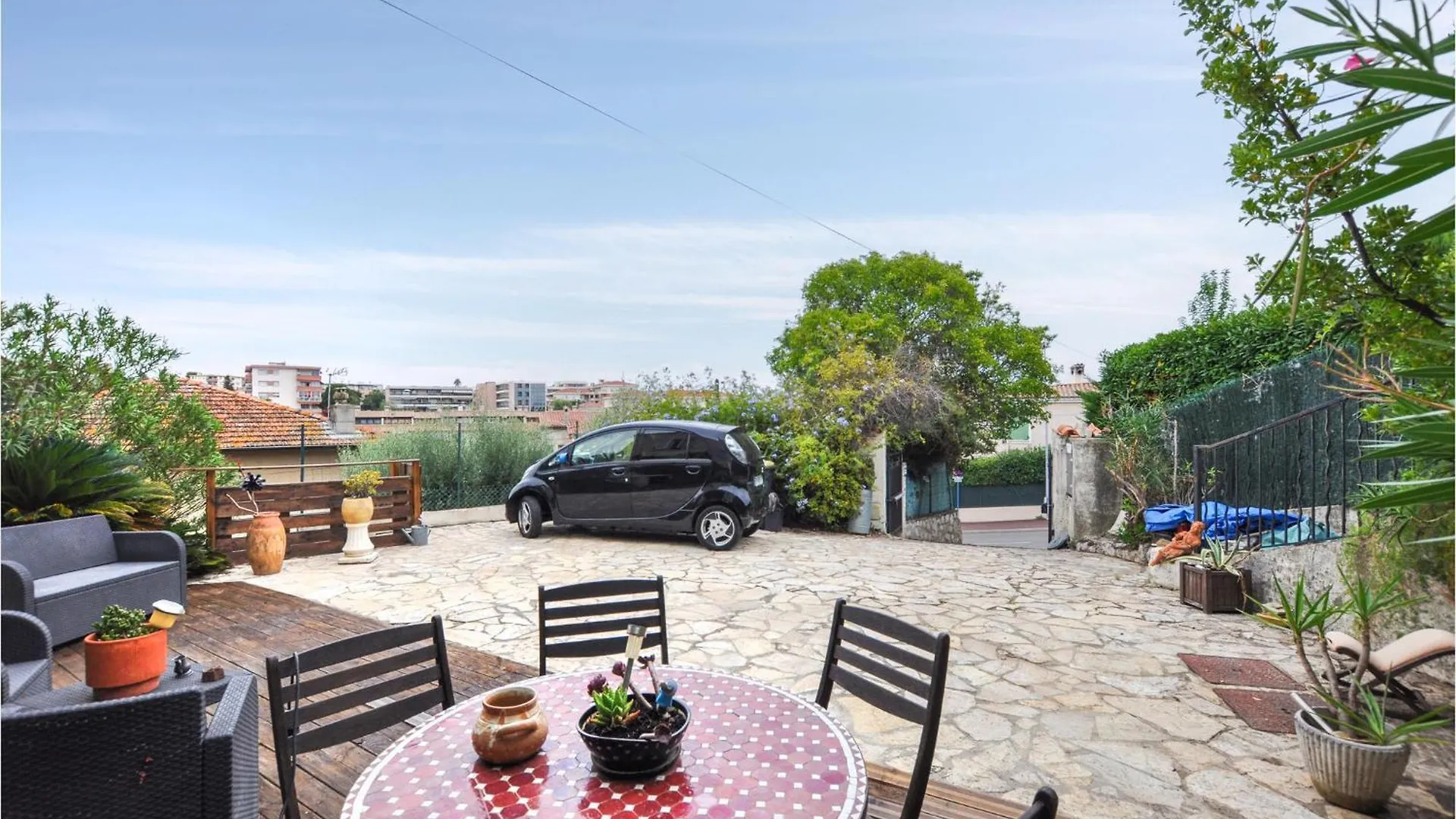 Stunning Apartment In Cagnes-Sur-Mer With Kitchen