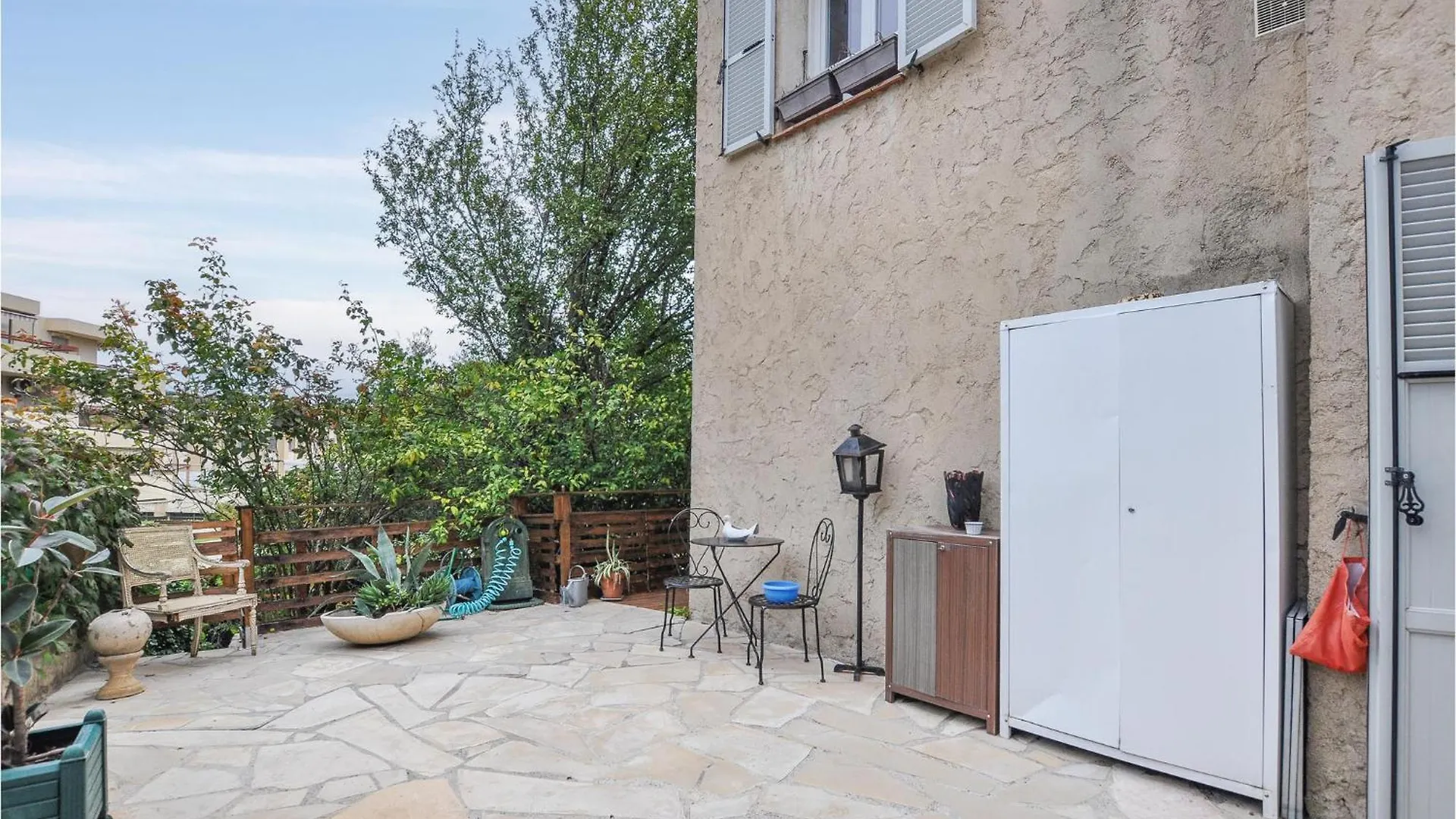 Stunning Apartment In Cagnes-Sur-Mer With Kitchen