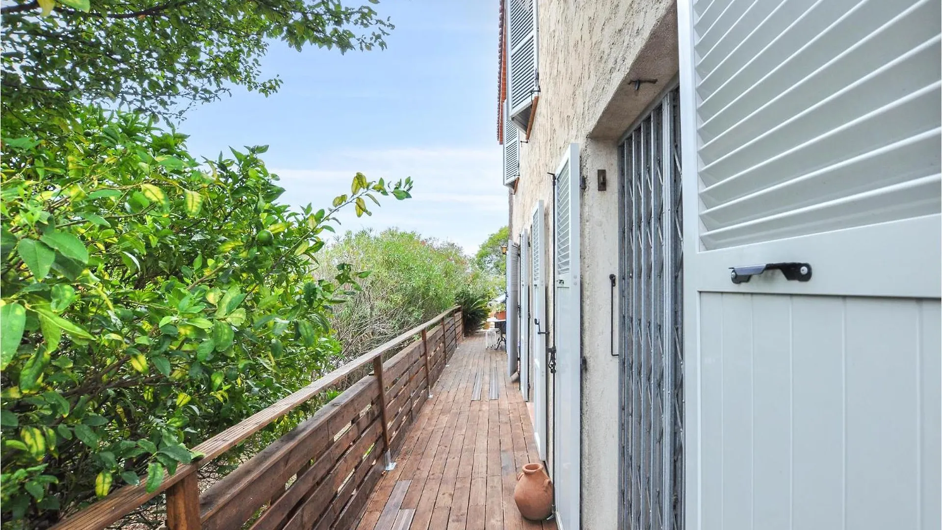 Stunning Apartment In Cagnes-Sur-Mer With Kitchen 0*,