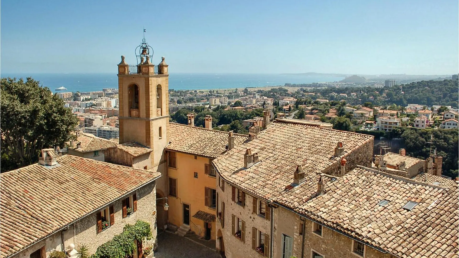 Stunning Apartment In Cagnes-Sur-Mer With Kitchen